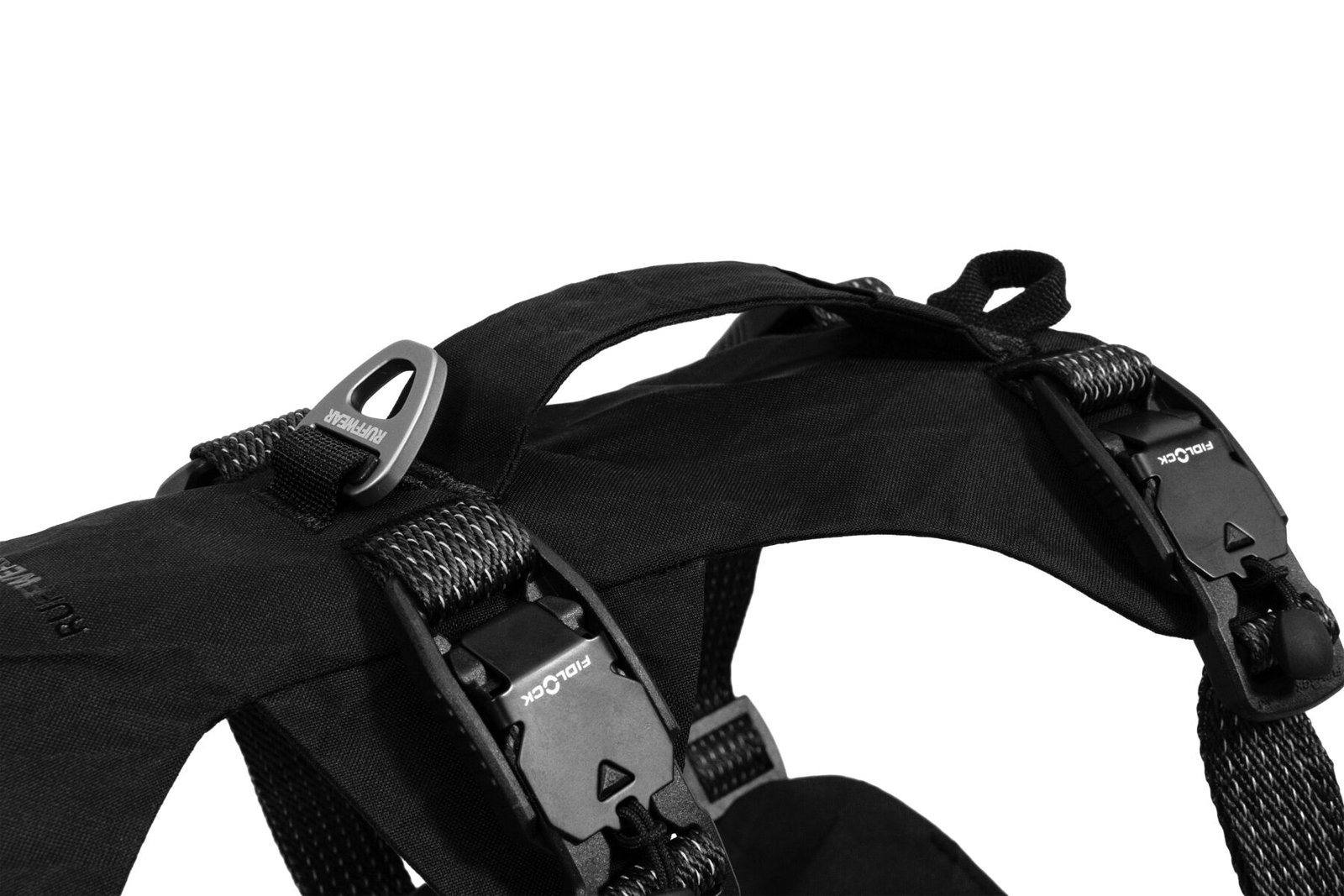 Web JPG 3090 Ridgeline Harness Obsidian Black Detail STUDIO (1)
